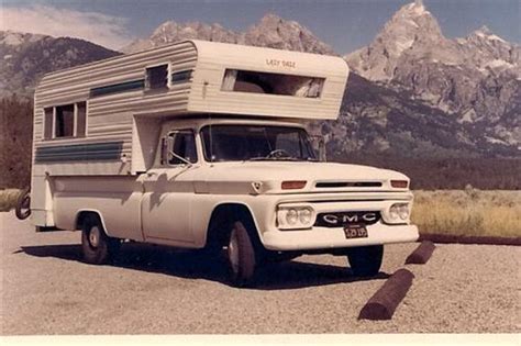 The more experienced rvers we talked to and the more we researched online, the more interested we became because everyone raves about their lazy daze or the ones they've camped next to. The Lazy Daze Companion: History of Lazy Daze