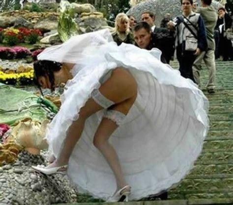 Bride getting ready for the wedding. 75 Wedding Photo Fails Pictures - This Wedding ...