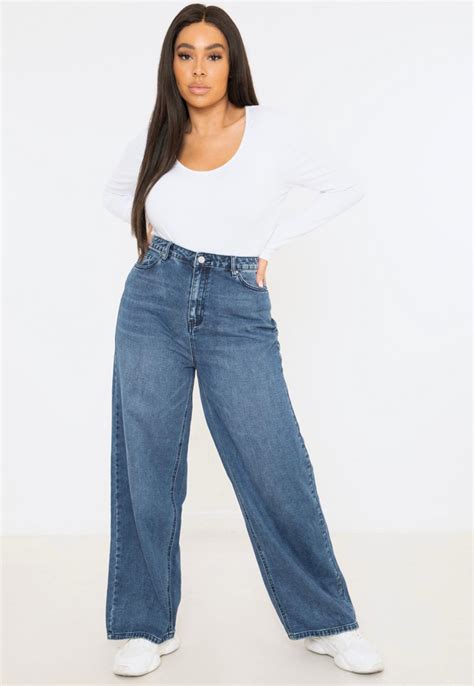 Plus Size Blue Wide Straight Leg Jeans | Missguided