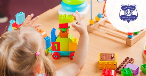 The notches in the logs help students fit the pieces together just right to make their log cabin creations. Kaintal Prep School: Indoor Recess Ideas for Kindergarten