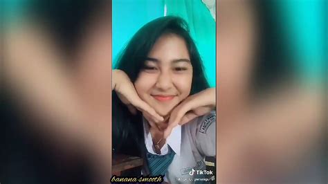 Menjadi viral, siapa una tiktok? TIK TOK imut SMA ...(part 1) Bungkus gengs! - YouTube