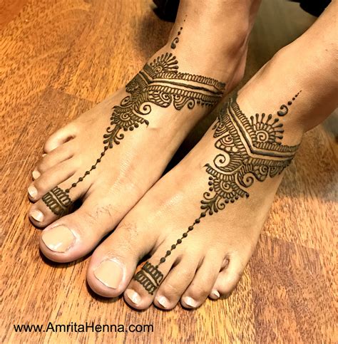 Henna is used to make temporary tattoo designs on the body. TOP 5 EASY AND QUICK FEET HENNA DESIGNS FOR BEGINNERS ...