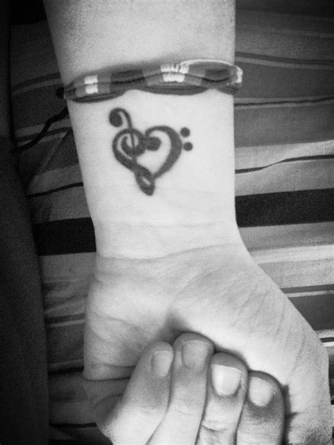 Unique music tattoo design ideas for music lovers music tattoo. http://tattoomagz.com/music-tattoos/music-tattoos-minimal ...