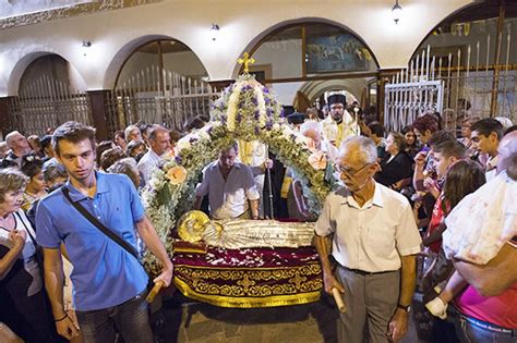 Σήμερα 15 αυγούστου η ορθόδοξη εκκλησία γιορτάζει, την κοίμηση της θεοτόκου, της γυναίκας που γέννησε τον ιησού χριστό, την μητέρα όλων μας, την παναγία μας. BIK-CHANNEL: 15 ΑΥΓΟΥΣΤΟΥ ΕΟΡΤΗ ΤΗΣ ΖΩΗΦΟΡΟΥ ΚΟΙΜΗΣΕΩΣ ...