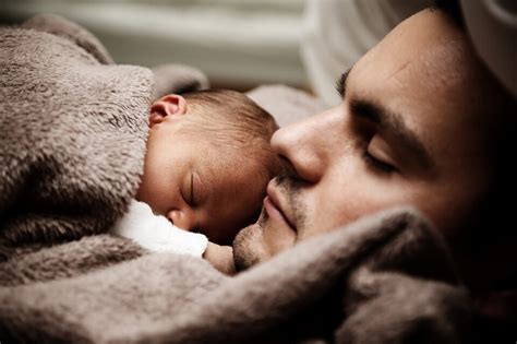 Makan atau suplementasi lebih sering diberikan untuk memastikan bayi. Cara Tepat Mencegah Bayi Kuning