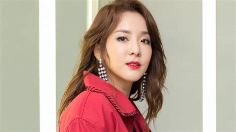 Sandara park news, gossip, photos of sandara park, biography, sandara park boyfriend list 2016. Sandara Park 2NE1 (Profil, Fakta, Operasi Plastik, Net ...