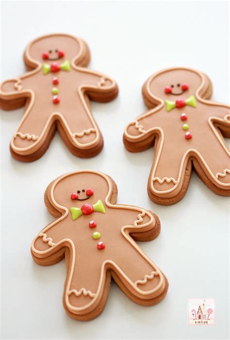 Our foolproof gingerbread men cookie recipe will be one you can come back to year after year. Archway Iced Gingerbread Man Cookies - Soft & Chewy ...