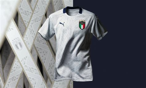 Italy kappa 100% original soccer jersey football shirt 2000/2001 home kit l used. Puma dévoile les maillots de l'Italie pour l'Euro 2020