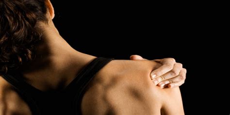 To learn more about lung cancer symptoms, what to watch out and listen for, and how early screening may help people at high risk for the disease. Symptoms of Bone Cancer in Shoulder | Bone Cancer Signs ...