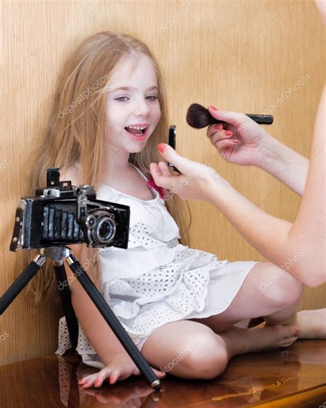 Duration any long __ medium short __. Litte girl befor photo shoot — Stock Photo © sharlotta.u ...