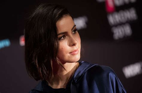 Nichtraucherhaushalt super cd mit tollen liedern, die liedtexte sind mit dabei, zum mitsingen ideal. Lena Meyer-Landrut auf Instagram: Sängerin setzt mit ...