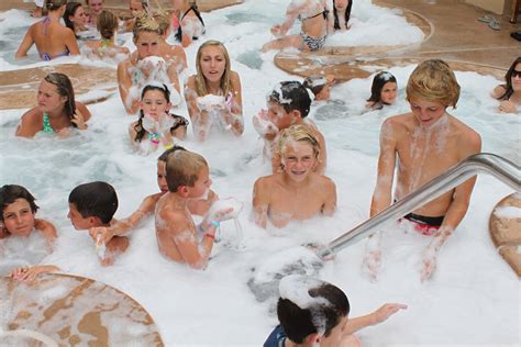 Extremely outgoing sims may get in the tub naked. Brian Family: Foam Party!