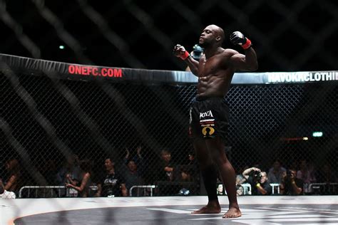 Melvin is an inspiration to us all and perhaps the most exciting and devastating fighter in all of combat sports.••• Melvin Manhoef reveals he was tricked into fighting Mark ...