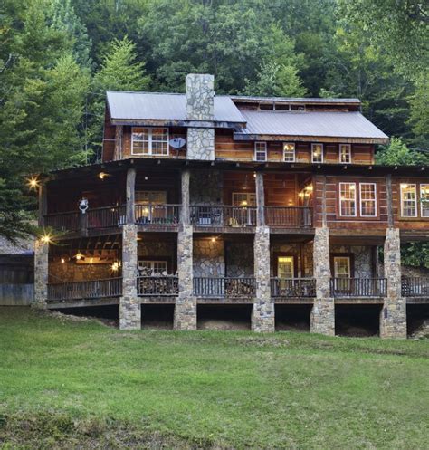 Kitchen with micro wave, oven, dining table, dishwasher, fridge and deep freezer. OPEN ! NC Private Rustic Ski Lodge hot tub Cabin Sleeps 15 ...