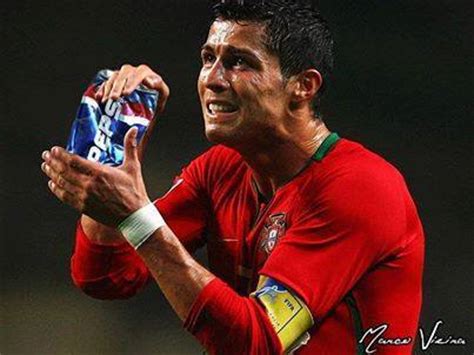 Cr7 did a similar thing with coca cola on monday. Pepsi's Cristiano Ronaldo stunt on Facebook backfires ...