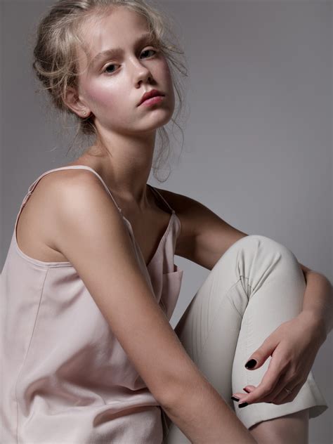Anna G (GZ) - QUEST Artists & Models