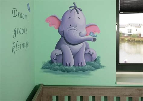 See more ideas about picturi, perete, pictură. Lollifant wandschildering, de paarse olifant uit Winnie ...