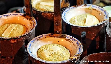 Menu favorit saya ayam goreng dan beras dalam bentuk cair (beras kencur). Cek Harga Lesehan Ayam Pak Budi Puri : R M Sate Solo Pak ...