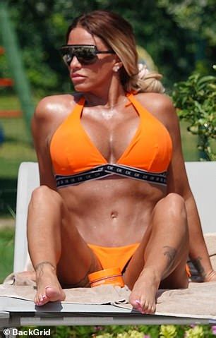 Parcel forwarding service from turkey to worldwide. Katie Price, 42, wears skimpy orange bikini on Turkey ...