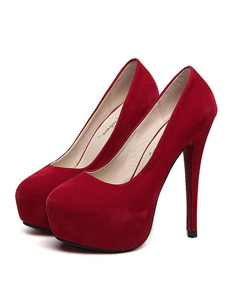 High heels in the bedroom. Red High Heels Pumps | Mad Heel