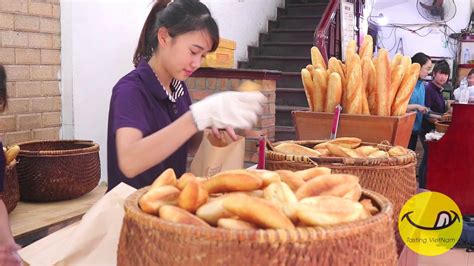 I love the use of pate on them however when i buy pate myself from the supermarket or deli, it seems to be the wrong kind. BÁNH MÌ PATE | TastingVietNam - YouTube