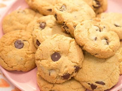 4:47 the ty bentli show 2 016 просмотров. Tricia Yearwood Chai Cookies - Chewy Chocolate Chip Cookies Recipe | Food Network Kitchen ...