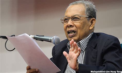 Those who are constantly paying zakat are not just because of religious knowledge, but due to strong faith in executing religious duty. TUN SPEAKING | Tun Abdul Hamid Mohamad