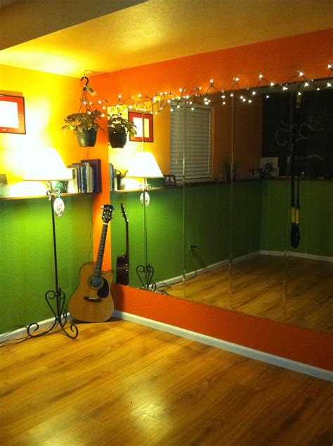 Because you're likely doing online yoga classes at home, you'll need everything you'd otherwise be able to borrow from a yoga studio. Yoga in-home studio. | Yoga room, Home studio, Home