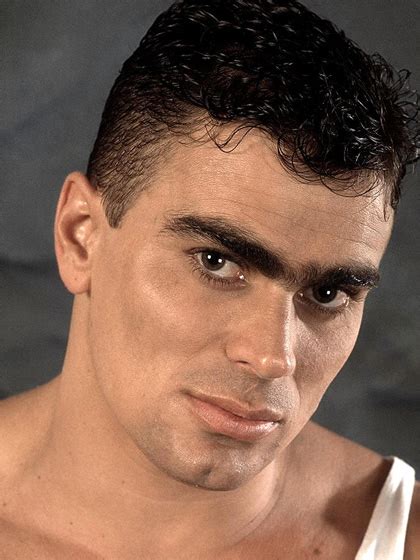 Arab macho hairy hunk jerking in the subway. Sexy Muscle Man: Bruno Lama - Big Latin Muscle Hunk