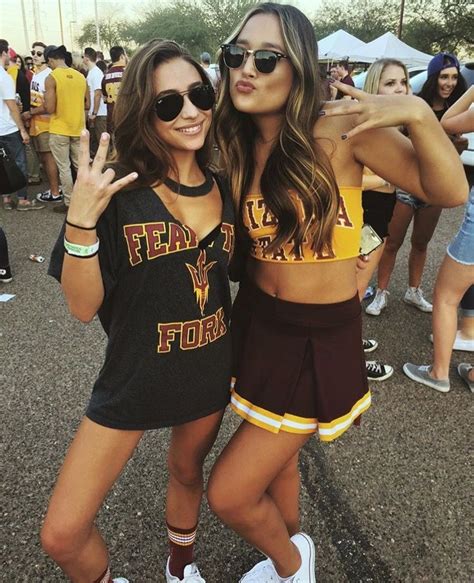 Summer outfits can be trendy, but the styles come and go. I N S T A G R A M @EmilyMohsie | College gameday outfits ...