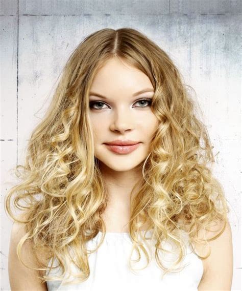 Long hair blonde screaming curly . porn video 2020.