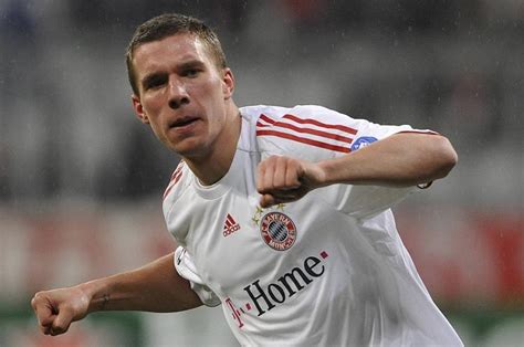 On the occasion of the match against 1. Lukas Podolski (Bayern Munich)