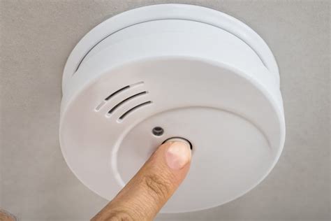 One of the most basic and common reasons why your carbon monoxide detector keeps going off is because the batteries inside have lost their power. Smoke Alarm Goes Off For A Few Seconds - Arm Designs