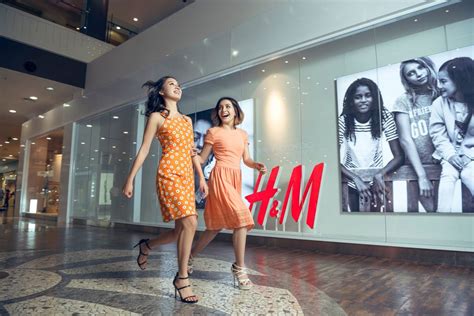 Grand opening of h&m at the spring. Plaza Merdeka | Shop @ Plaza Merdeka