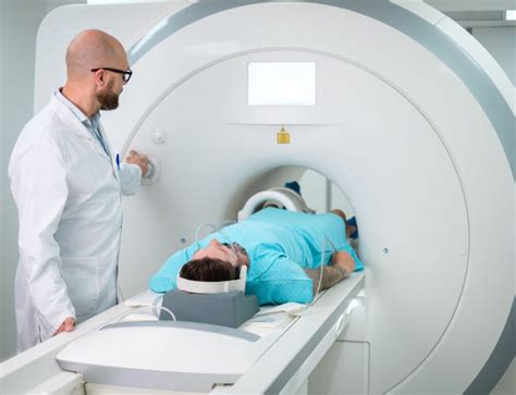 Kiedy wykonuje się rezonans magnetyczny z kontrastem? - MRI Diagnostyka