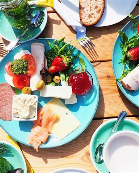 Gesund essen gehen in Düsseldorf | Food, Restaurant, Cheese