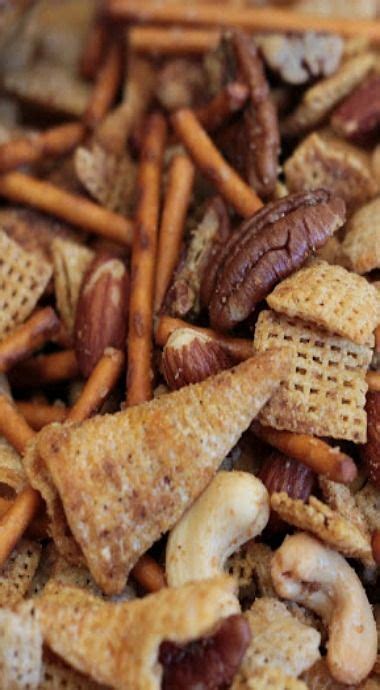 Combine butter, worcestershire sauce, salt and garlic powder. TEXAS TRASH - 1/2 (14 ounce) box of Rice Chex cereal; 1/2 (14 ounce) box of Corn chex cereal ...