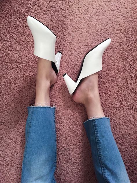 white-mules-current-obsession-cutandchicvintage-white