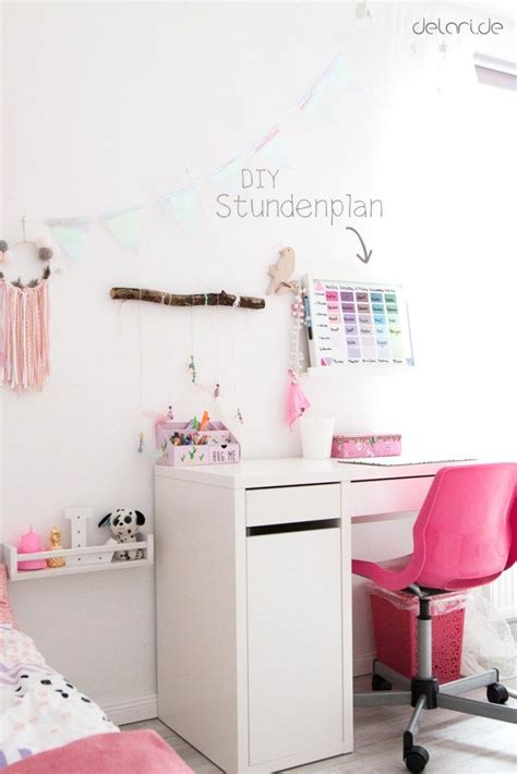 Auch die schwierigsten hausaufgaben dürften damit ihren schrecken verlieren. Kinderzimmer Ideen Mädchen DIY Stundenplan Schreibtisch ...