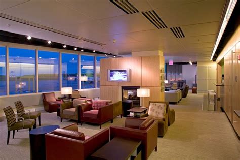 You can access american airlines lounges in several ways: Choosing the Best Credit Card for Airport Lounge Access | LoungeBuddy