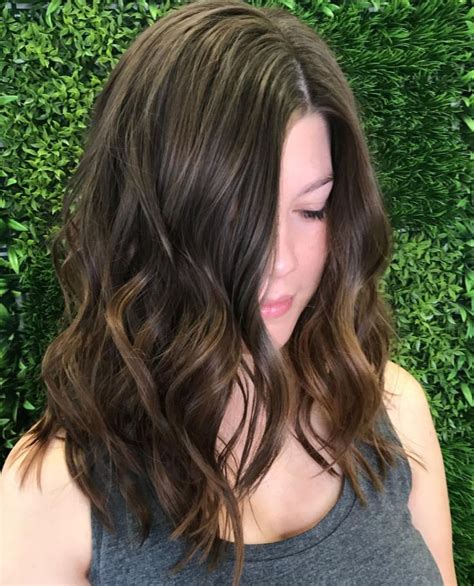 The salon, blondes and brunettes, opened in lidcombe in early december 2015 and was the sixth blondes and brunettes salon to open in the state. brunette balayage lob : textured waves | Best hair salon ...