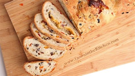 This recipe does not only give you garlic bread. Laura Vitali Easter Bread : Italian Easter Sweet Bread ...