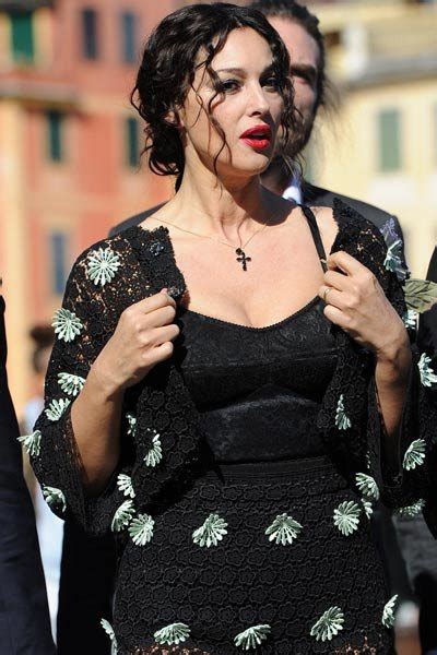 Good evening ladies n gentlemans.this skyblog is dedicated to monica bellucci ,the most attractive woman in the world =).there, i'm tryin' to find all the pics about when she was young. Actriz Europea: Monica Bellucci