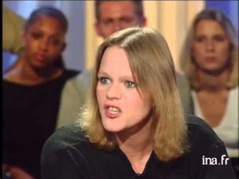 She won the award for best actress at the 1999 cannes film festival for the film l'humanité. interview severine caneele 2 - Archive INA - YouTube