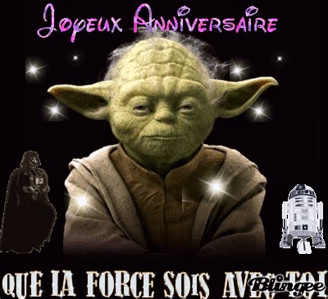 Et pour fêter cet anniversaire comme il se doit, aujourd'hui je vous offre (en photo seulement) cette figurine collector complètement introuvable image anniversaire yoda