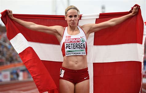 We did not find results for: Danske Sara Slott vinder historisk EM-guld | Ligetil | DR
