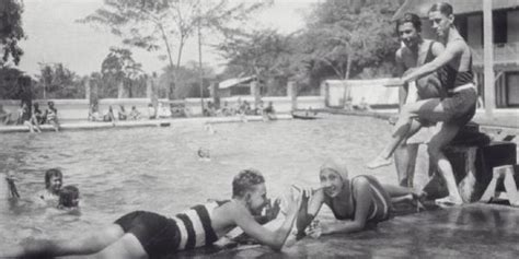 Harga tiket pesawat balikpapan palangkaraya dimulai. Sejarah Kolam Renang Pertama di Indonesia - Historia