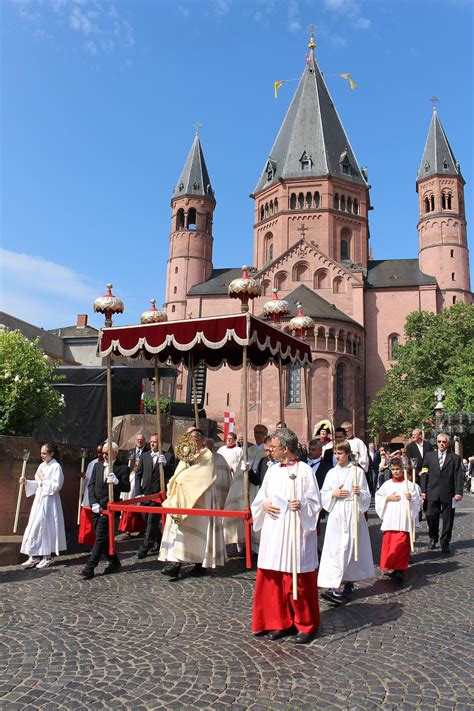 Kirche feiert Fronleichnam (20.6.) | Pressestelle Bistum Mainz
