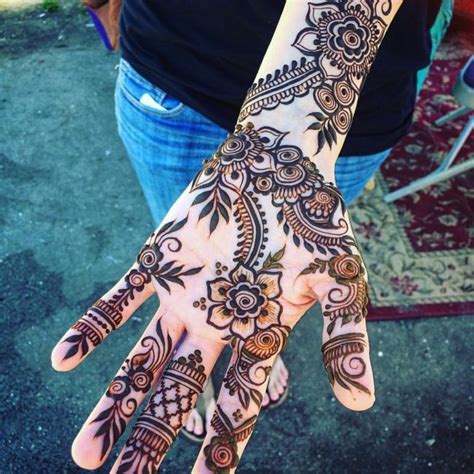 A henna design may last anywhere between one to five weeks. How Long do Henna Tattoos Last - 75+ Inspirational Designs ...