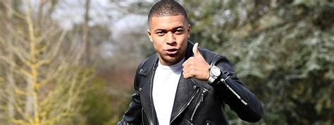 €160.00m* dec 20, 1998 in.facts and data. Kylian Mbappé: Das Vorbild aus der Vorstadt